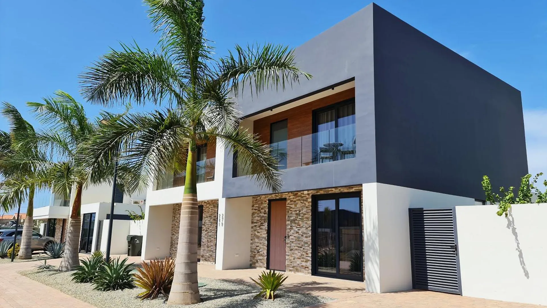 Tuscany Residence Aruba Palm Beach