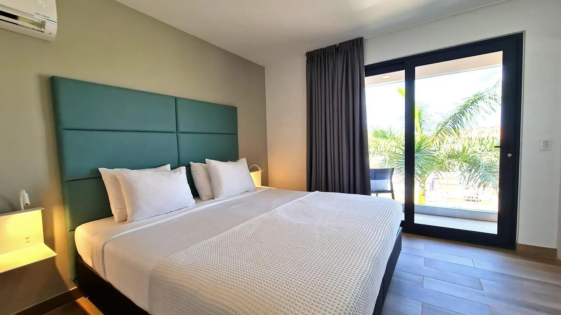 Tuscany Residence Aruba Palm Beach 0*,  Aruba